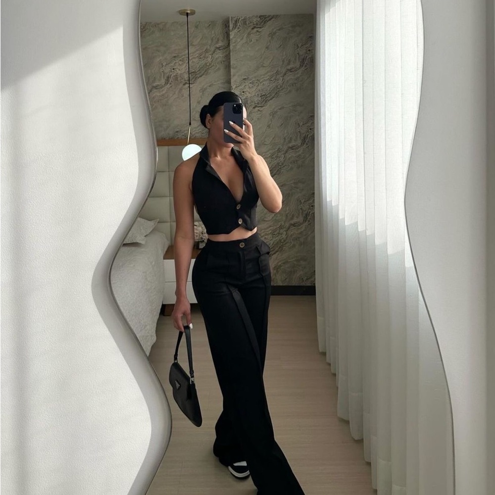 Colombian outfit enters 🫶💅